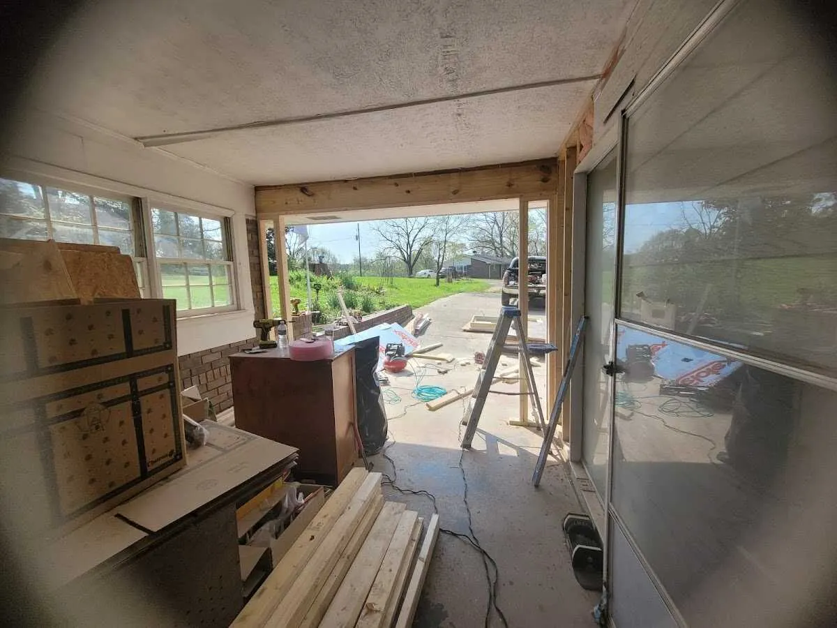 Air movers and dehumidifier for Water Mitigation Services in Cibolo